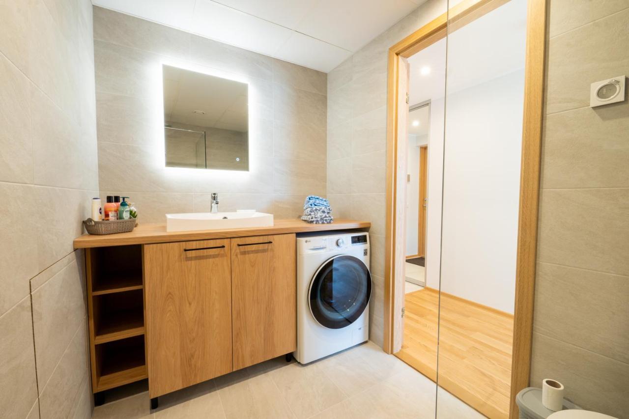 Delta Luxury Apartment With Terrace Тарту Екстер'єр фото